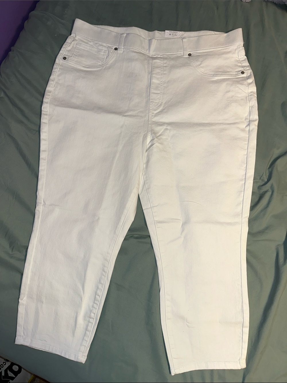 Time and Tru White Ankle Crop Stretch Jeans high rise capri